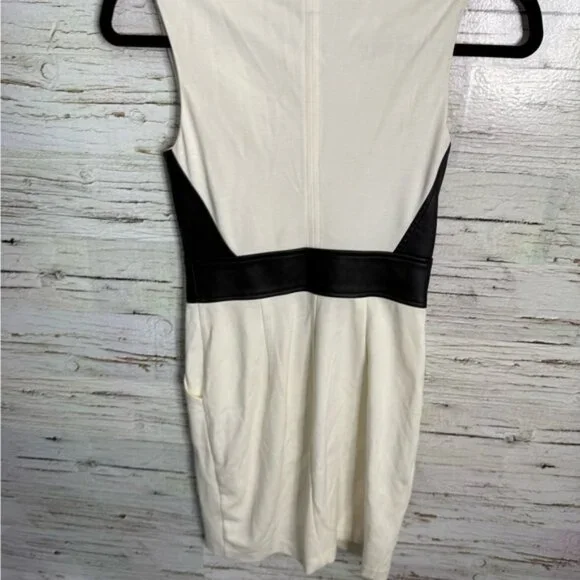 Bebe Black and White Zippered Dress bodycon size 2 - Picture 6 of 7